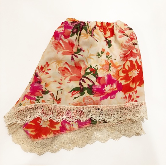 Show Me Your Mumu Bri Lacey Shorts - Small - Picture 5 of 5